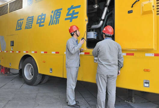 宜秀如何清理被灰尘覆盖的机油散热器？